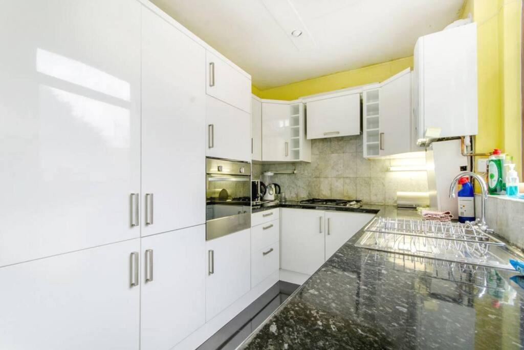 Stunning Three Bed In West Hampstead Londres Exterior foto