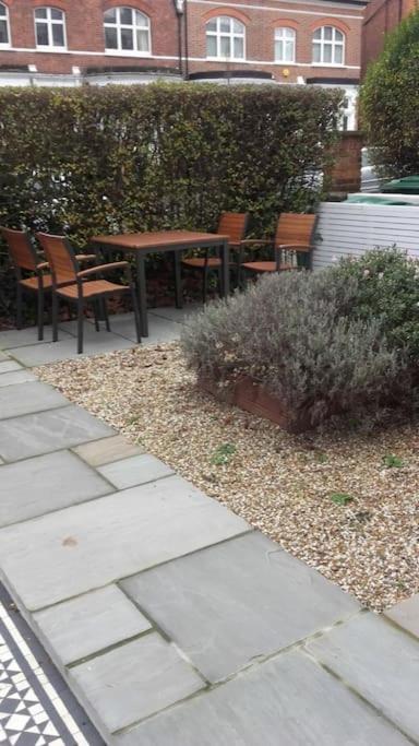 Stunning Three Bed In West Hampstead Londres Exterior foto